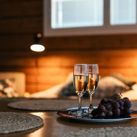 Alpehytte Frostpine Hideaway - Cozy New Log Near